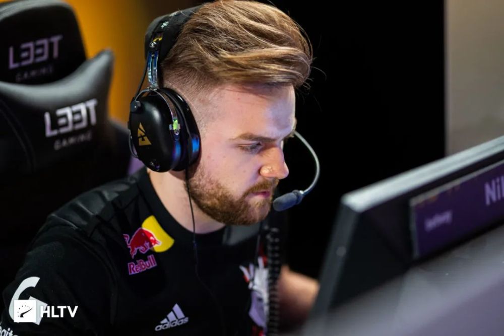 EDG发布Viper选手归队情况：抵达中国境内开始隔离