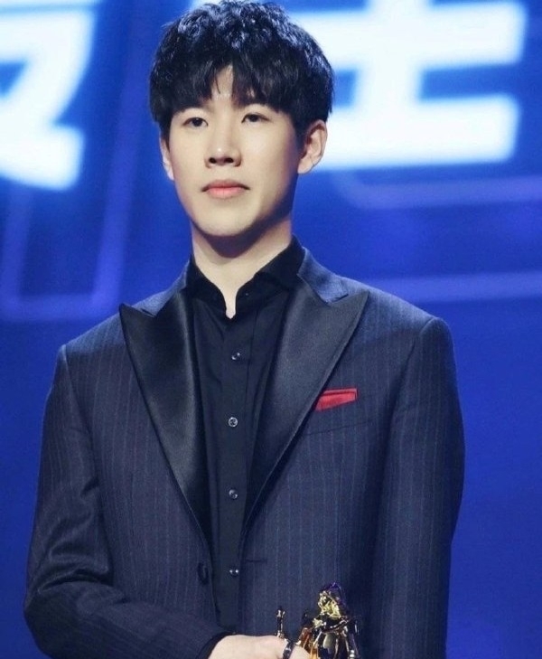 RNG公布MSI参赛名单，最重要一环居然不去冰岛