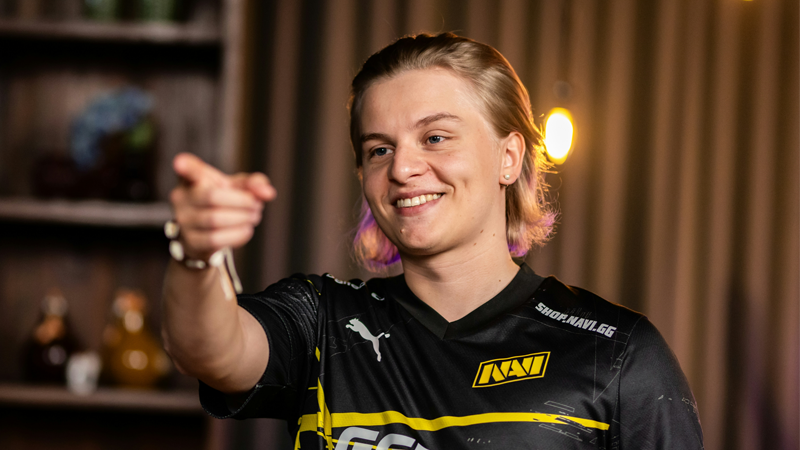 Lwx今日语录合集：你是Leyan吗，一拳想把这个防御塔秒了