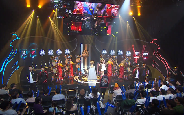 TTG让二追三XYG，九尾意外上热搜，你觉得TTG舍得下九尾吗？