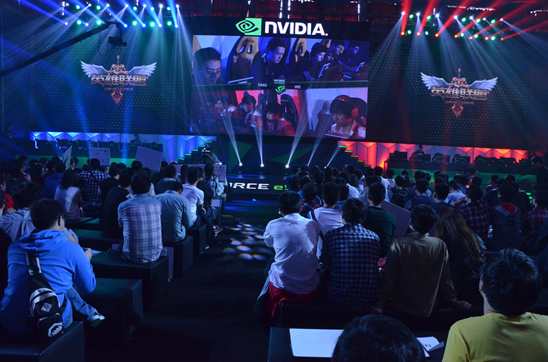 Vitality 对阵 Legacy ， Astralis 在 BLAST Bounty Fall 2025： 关闭资格赛第二轮中与 NAVI 会面